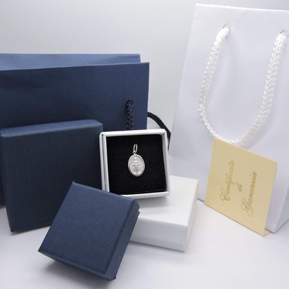 PEGASO GIOIELLI Ciondolo da Donna in Oro Bianco 18kt (750) Pendente Religioso Madonna di Lourdes Medaglia Miracolosa